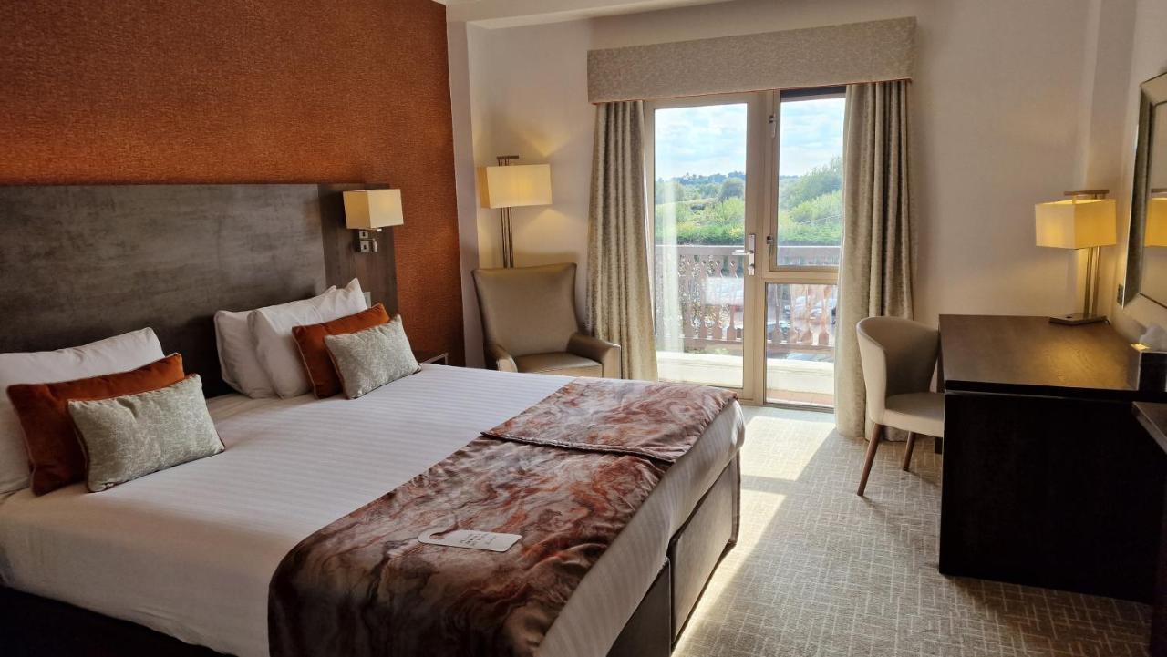 Coppid Beech Hotell Bracknell Exteriör bild