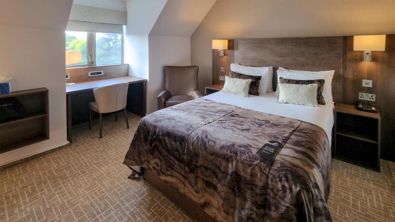Coppid Beech Hotell Bracknell Exteriör bild