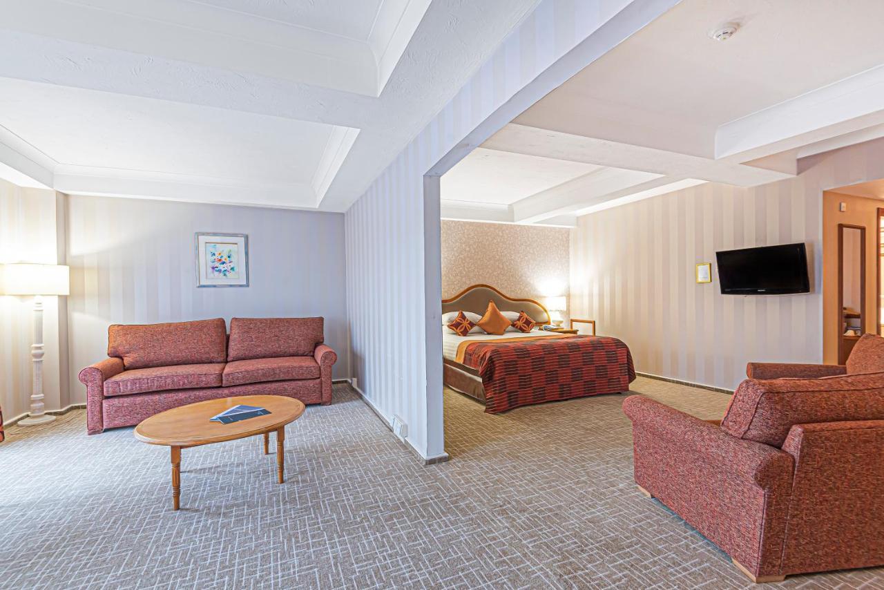 Coppid Beech Hotell Bracknell Exteriör bild