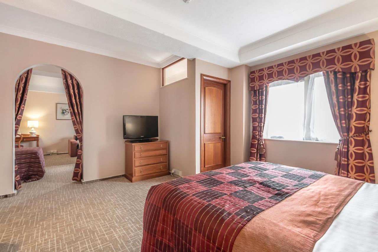 Coppid Beech Hotell Bracknell Exteriör bild