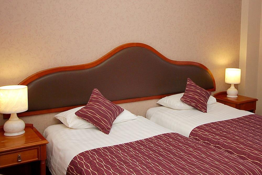 Coppid Beech Hotell Bracknell Exteriör bild